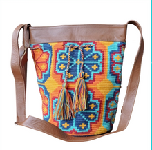 Elegant Wayuu Bag with Leather Drawstring