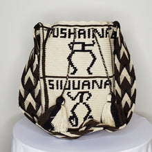 Traditional Wayuu Mochila- Artisans' Clans