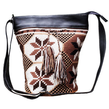 Elegant Wayuu Bag with Leather Drawstring